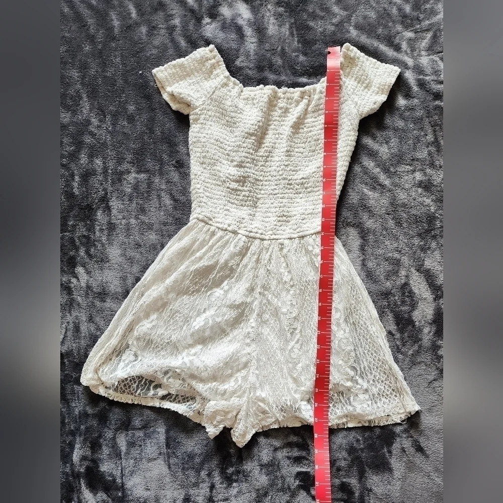 WOMEN'S Gorgeous Laced Romper Hollister California size S